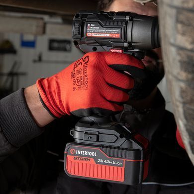 Рукавичка червона в'язана синтетична, вкрита сірим нітрилом на долоні 10" INTERTOOL SP-0127