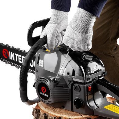 Бензопила ланцюгова, 2,4 кВт (3,3 к/с), 52 см&sup3;, шина 45 см, 3200 об/хв INTERTOOL DT-2208
